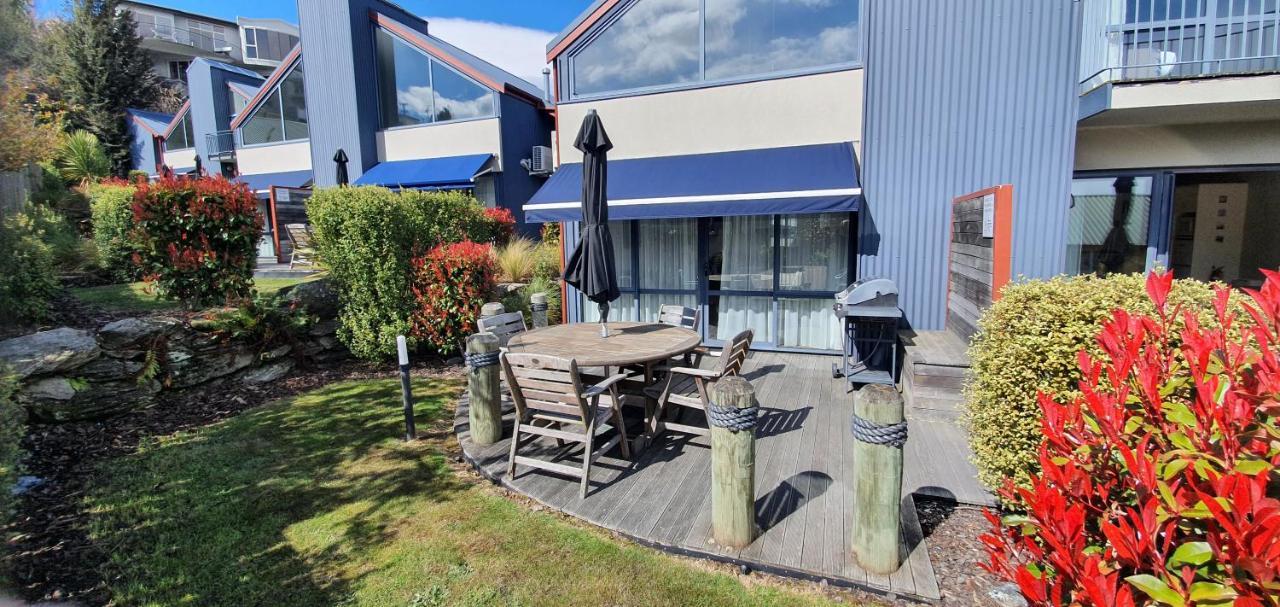 The Moorings Motel And Apartments Wanaka Exteriör bild