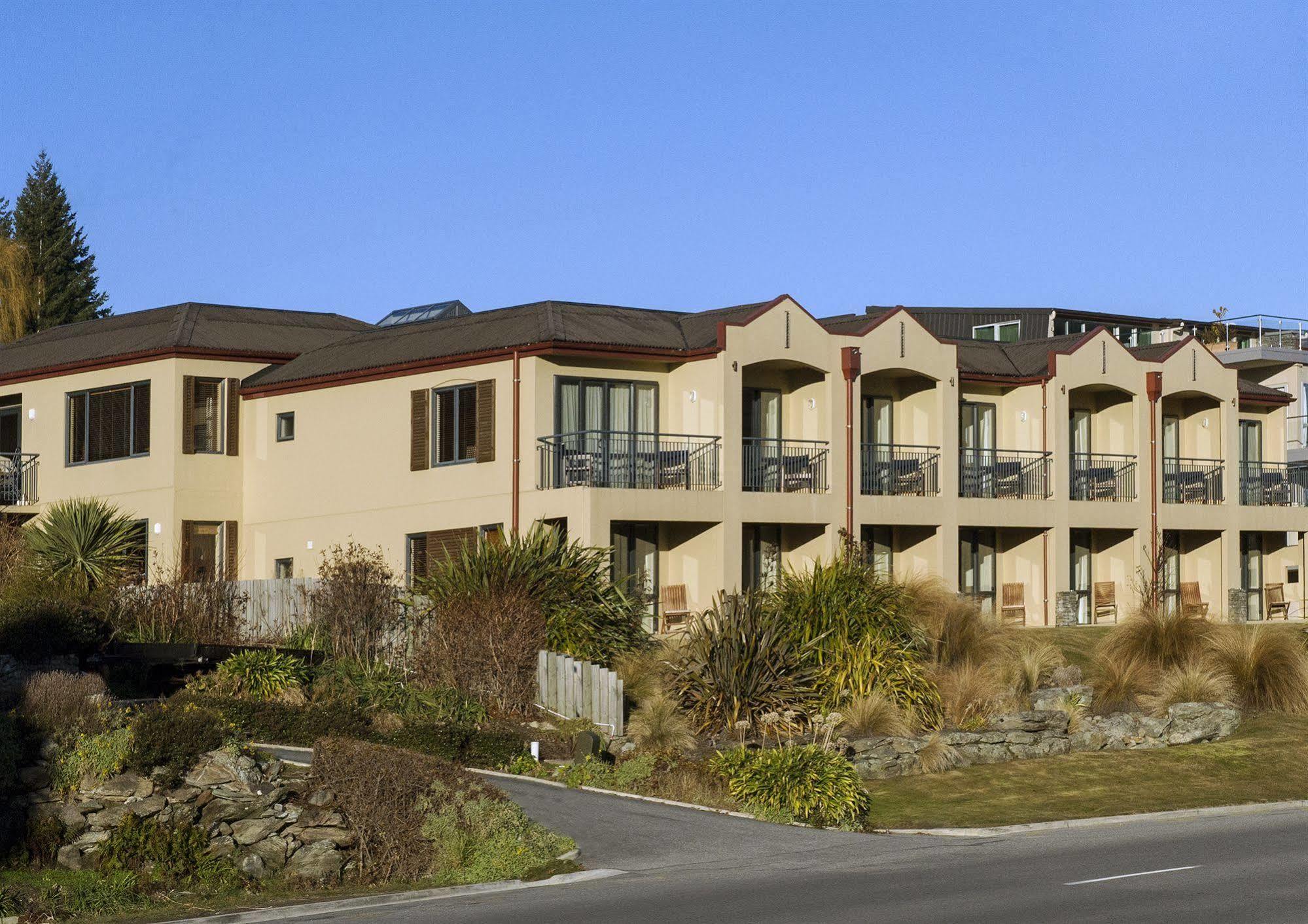 The Moorings Motel And Apartments Wanaka Exteriör bild